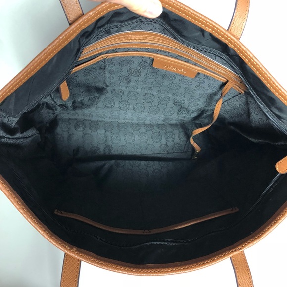 MICHAEL KORS KEMPTON LARGE TOTE - Picture 5 of 7